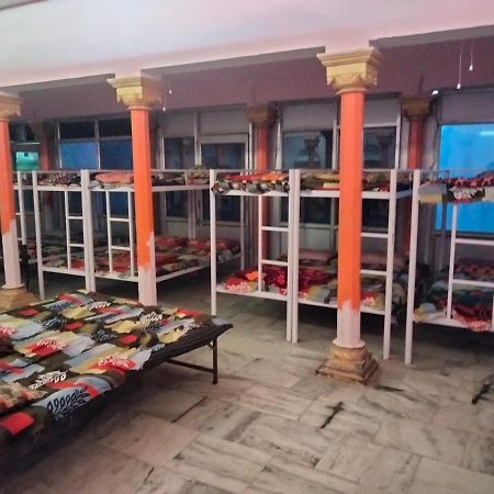 Shri Swami Sheetal Das Aashram Dharmshala バラナシ エクステリア 写真