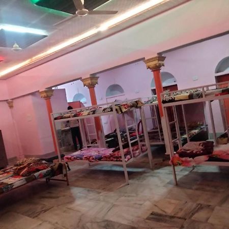 Shri Swami Sheetal Das Aashram Dharmshala バラナシ エクステリア 写真