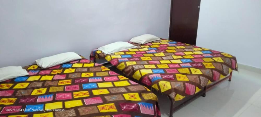 Shri Swami Sheetal Das Aashram Dharmshala バラナシ エクステリア 写真