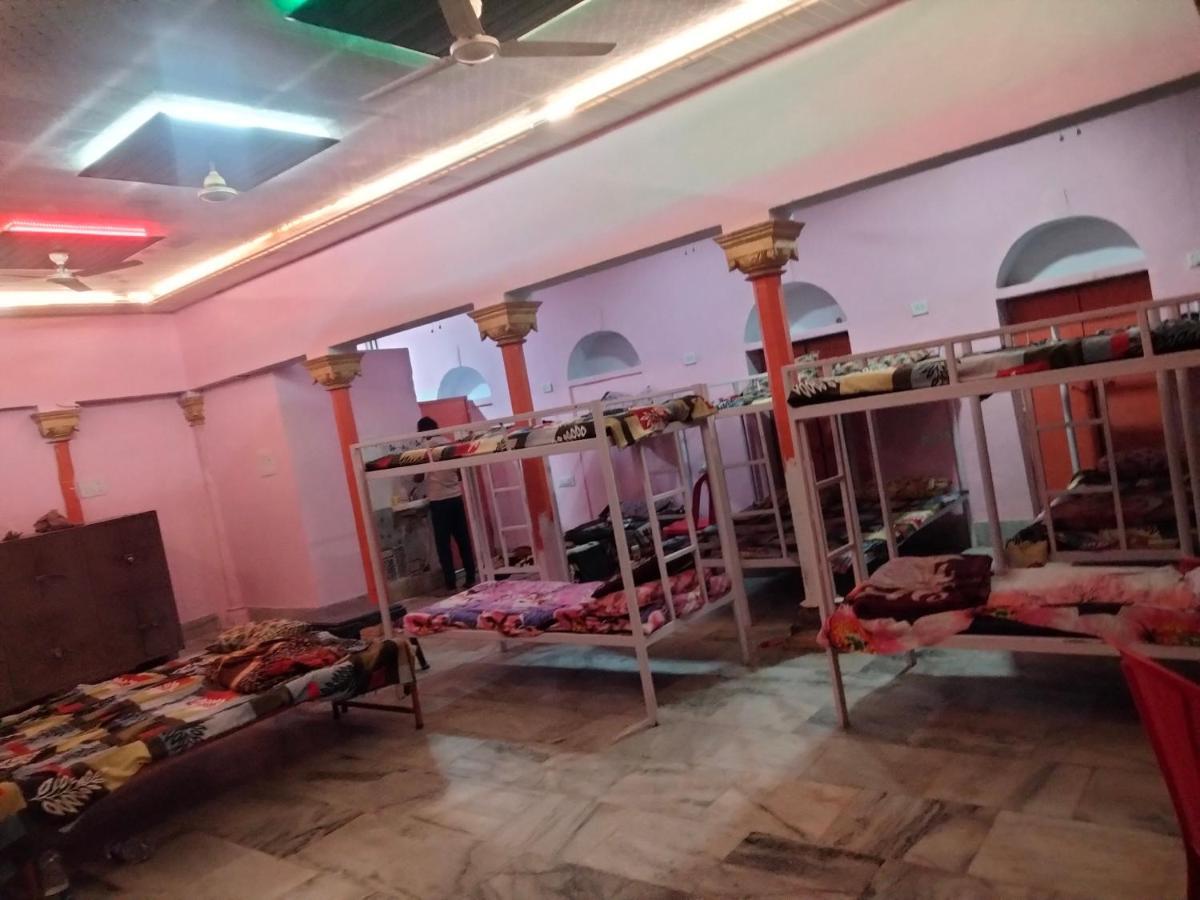 Shri Swami Sheetal Das Aashram Dharmshala バラナシ エクステリア 写真
